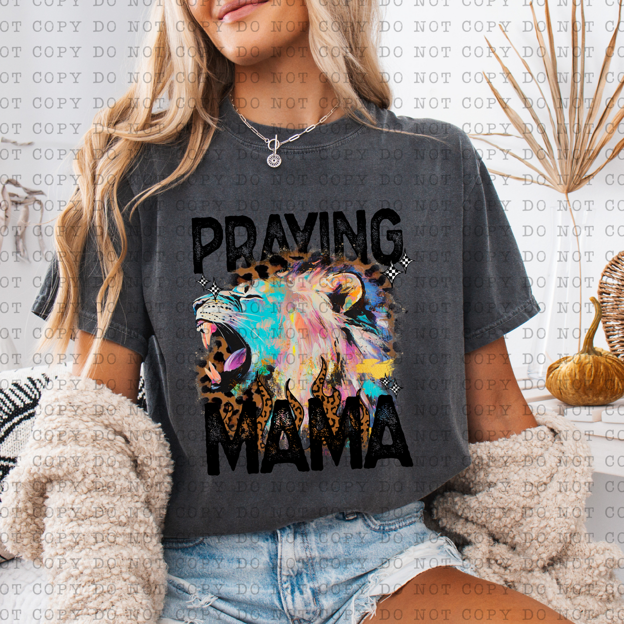 Praying Mama Comfort Colors Tee