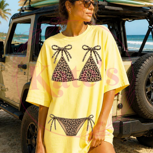 Cheetah Bikini Comfort Colors T-Shirt