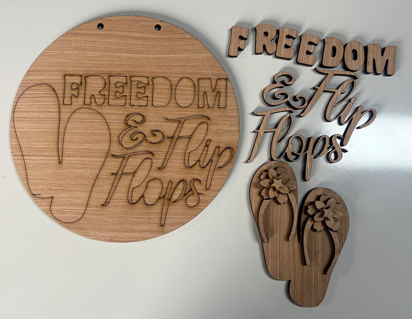 Freedom & Flip Flops Door Hanger DiY