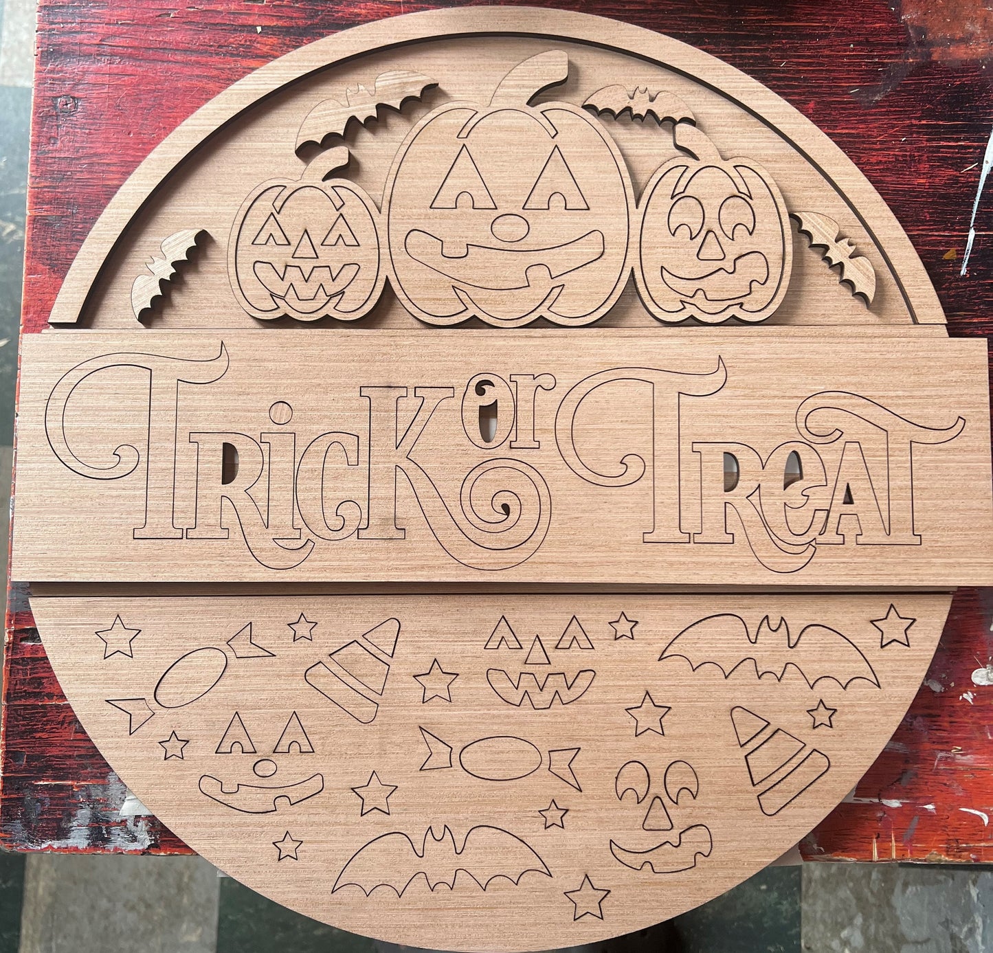 Trick or Treat Door Hanger DiY