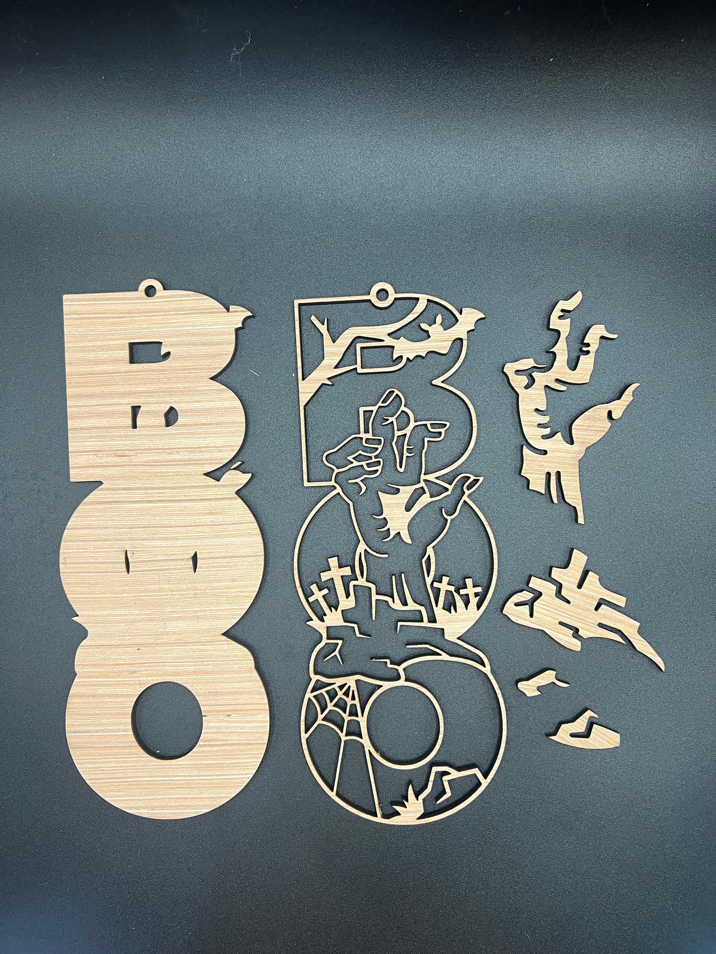 18" BOO Zombie Hanger DiY
