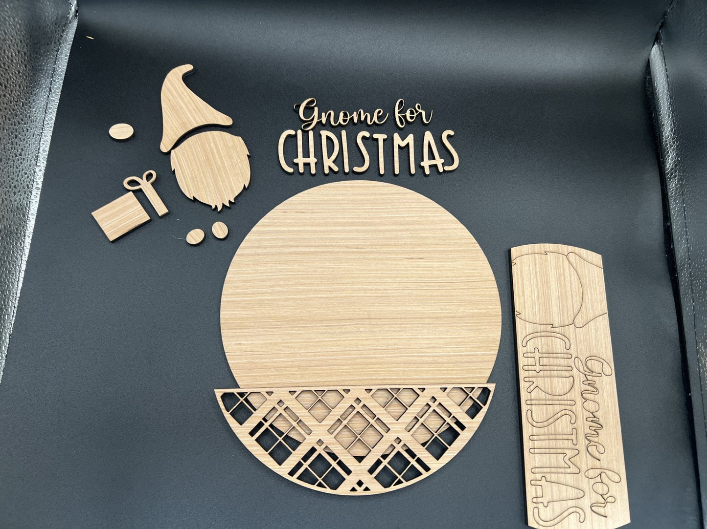 Gnome For Christmas Door Hanger DiY