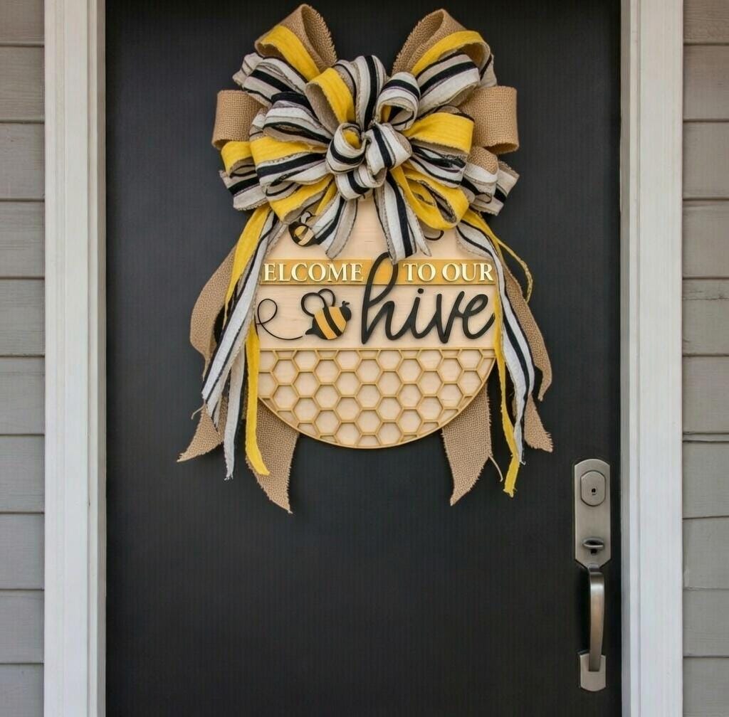 Welcome to our Hive Door Hanger DiY